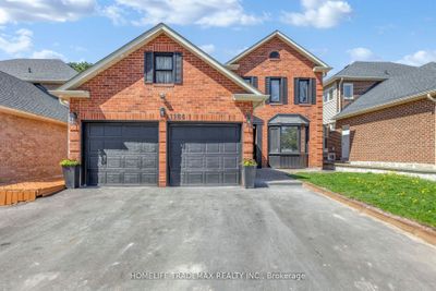 1184 Pebblestone Cres, House other with 4 bedrooms, 4 bathrooms and 6 parking in Pickering ON | Image 2