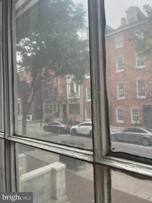 1f-1010 Spruce St, PHILADELPHIA, PA, 19107-6077 | Card Image