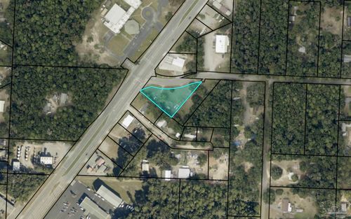 5901 Carroll Rd, Milton, FL, 32583-2822 | Card Image