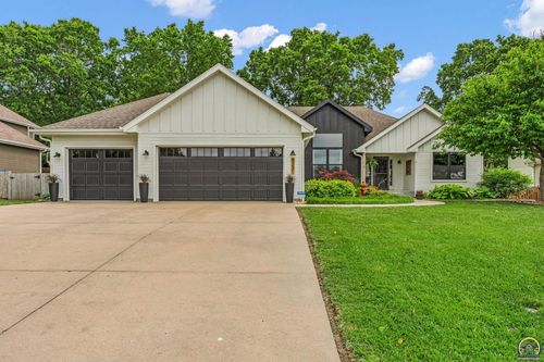 4331 Se 24th Ct, Tecumseh, KS, 66542-9451 | Card Image