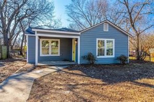 220 W Murray St, Denison, TX, 75020-6369 | Card Image