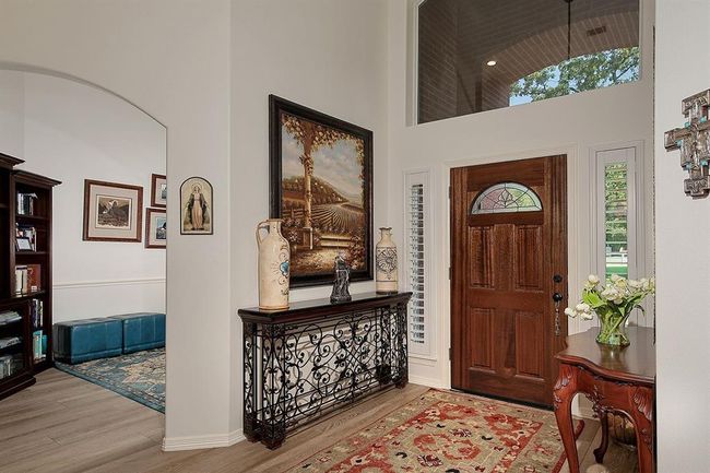 Beautiful Entry! | Image 7