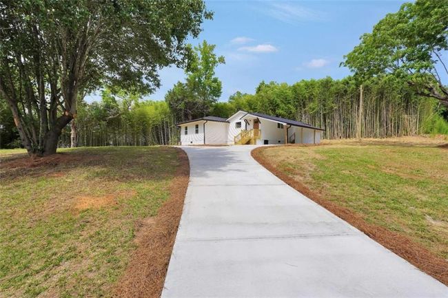 110 Howard Rd, House other with 4 bedrooms, 2 bathrooms and 3 parking in BARNESVILLE GA | Image 41