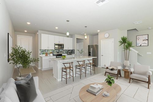 373 Salisbury Cir, Fort Pierce, FL, 34982-3911 | Card Image