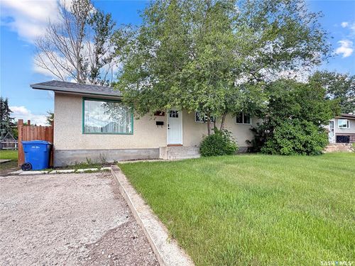 1321 108th Street, North Battleford, SK, S9A2B6 | Card Image