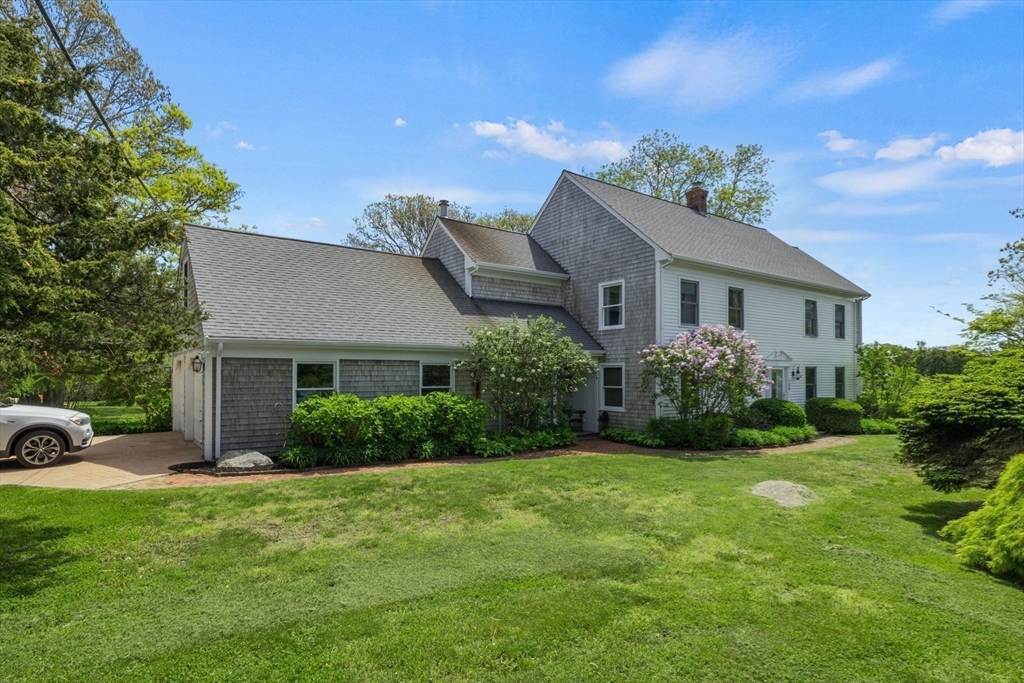 Howland Rd, Westport, MA 02790