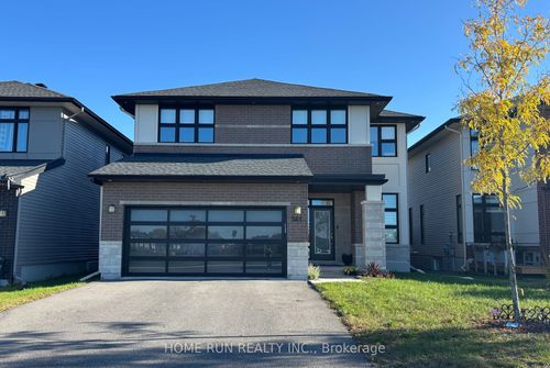561 Honeylocust Ave, Stittsville, ON, K2V0L8 | Card Image