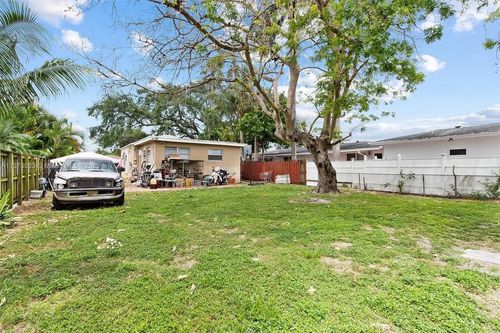 2434 Mckinley St, Hollywood, FL, 33020-3018 | Card Image