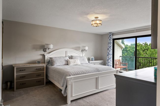 APT-514 - 10511 Cedar Lake Rd, Condo with 3 bedrooms, 2 bathrooms and null parking in Minnetonka MN | Image 24