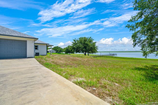 125 Hilltop Cir, House other with 3 bedrooms, 3 bathrooms and null parking in Mathis TX | Image 29