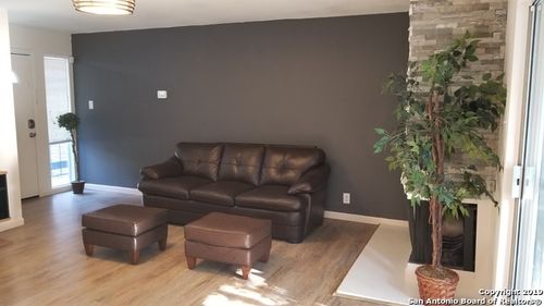 apt-406-11311 Sir Winston St, San Antonio, TX, 78216-2481 | Card Image