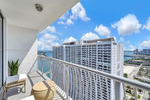 3708-1750 N Bayshore Dr, Miami, FL, 33132-3214 | Card Image