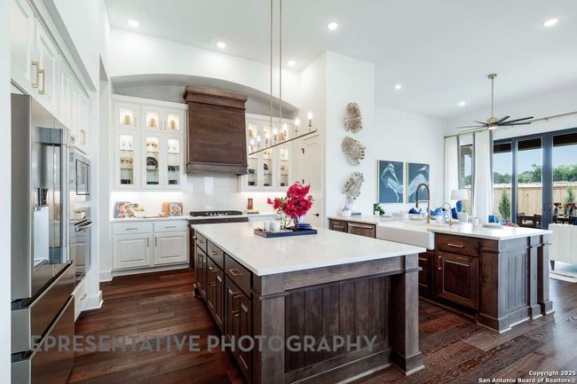 310 Cleveland, House other with 4 bedrooms, 5 bathrooms and null parking in New Braunfels TX | Image 8