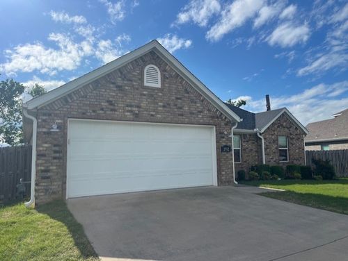 2912 S 21st St, Rogers, AR, 72758-3000 | Card Image