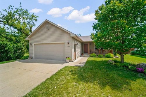 410 S Fulton St, Shell Rock, IA, 50670-7765 | Card Image
