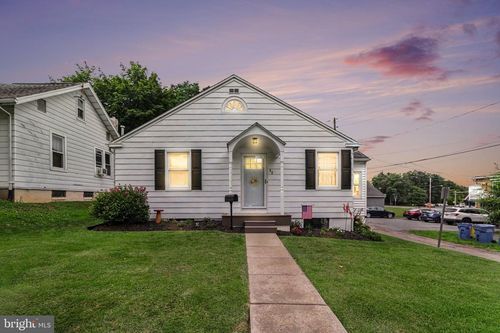 52 S 43rd St, HARRISBURG, PA, 17111-2615 | Card Image