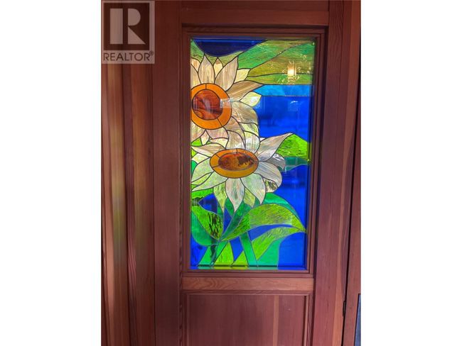 130 8 Th St, House other with 2 bedrooms, 3 bathrooms and null parking in Kaslo BC | Image 27