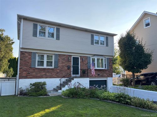 210 Glen Ave, Port Chester, NY, 10573-2525 | Card Image