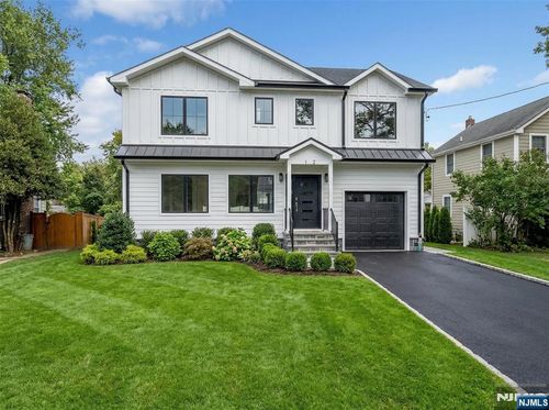 12 Cameron Rd, Tenafly, NJ, 07670-2519 | Card Image