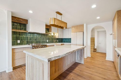 apt-9-150 Wappoo Creek Dr, Charleston, SC, 29412-2140 | Card Image