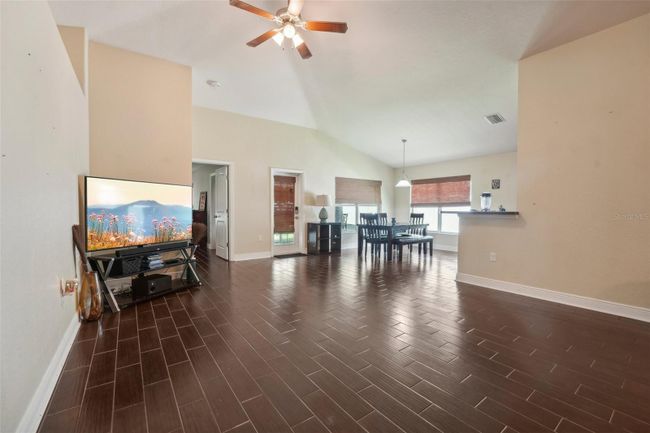 10711 Standing Stone Dr, House other with 3 bedrooms, 2 bathrooms and null parking in Wimauma FL | Image 22