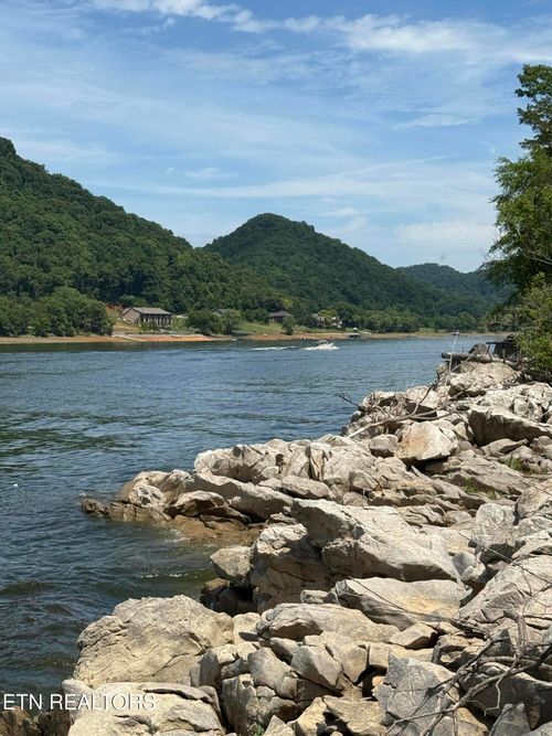 27r-00 Walnut Bend Dr, Whitesburg, TN, 37891 | Card Image