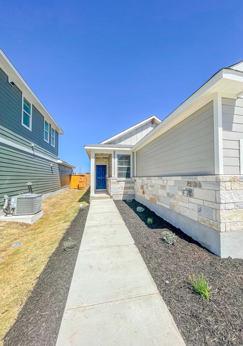 465 Unforgiven Ln, Jarrell, TX, 76537-0758 | Card Image