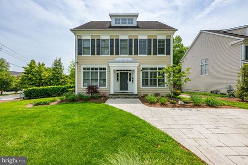 5102 Manning Dr, BETHESDA, MD, 20814-1227 | Card Image