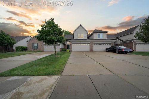 183 Daniel Ave, Westland, MI, 48186-8996 | Card Image