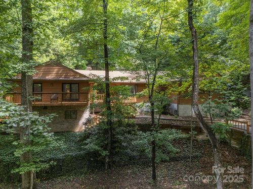39 Foxglove Rd, Hendersonville, NC, 28739-8994 | Card Image