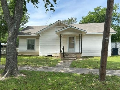 107 S Sears St, Whitewright, TX, 75491 | Card Image