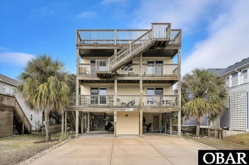 218 W Archdale St, Kill Devil Hills, NC, 27948-8113 | Card Image