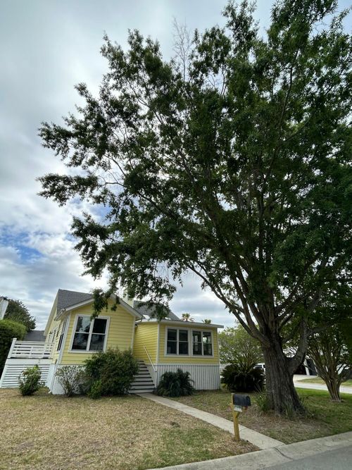 1530 Barquentine Dr, Mount Pleasant, SC, 29464-4928 | Card Image