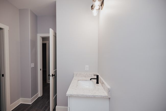L - 404 Anjali Ct, Condo with 3 bedrooms, 2 bathrooms and 2 parking in SYCAMORE IL | Image 19