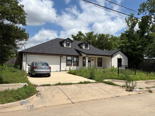 108 Priddy Ln, Fort Worth, TX, 76114-3911 | Card Image
