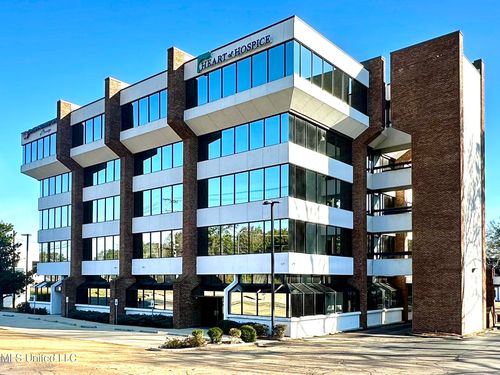100-1675 Lakeland Dr, Jackson, MS, 39216-4852 | Card Image