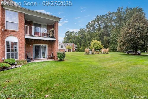 16726 Gemstone Dr, Macomb, MI, 48042-3556 | Card Image