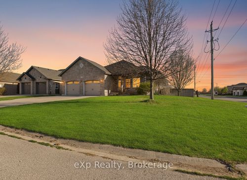 319 Gingrich Cres, Port Elgin, ON, N0H2C1 | Card Image
