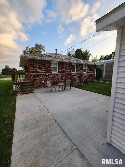 925 10 Th Avenue, House other with 2 bedrooms, 2 bathrooms and null parking in Fulton IL | Image 3