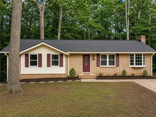 3229 Fern Valley Dr Sw, Marietta, GA, 30008-5621 | Card Image