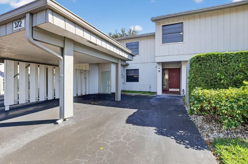 372 Deer Creek Wildwood Ln E, Deerfield Beach, FL, 33442-1406 | Card Image