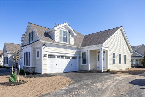 239 Bretlyn Cir, Rochester, NY, 14618-2686 | Card Image