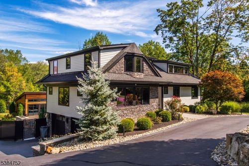 82 Fells Rd, Essex Fells, NJ, 07021-1802 | Card Image