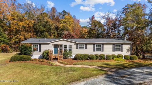 8820 River Rd, Grifton, NC, 28530-8928 | Card Image