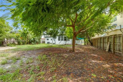 1844 Sheridan St, House other with 2 bedrooms, 2 bathrooms and null parking in Hollywood FL | Image 3