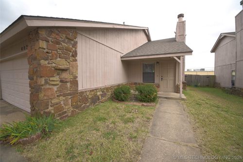 6837 S 78th East Ave, Tulsa, OK, 74133-7724 | Card Image