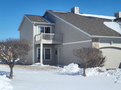 unit-12-2241 Tallgrass Ct, Beloit, WI, 53511-7018 | Card Image