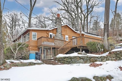 390 Lakeview Ave, Ringwood, NJ, 07456-2133 | Card Image