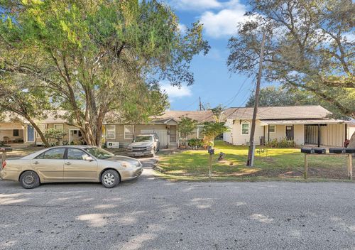 404 W 3rd St, League City, TX, 77573-2176 | Card Image