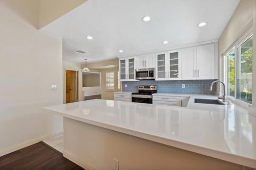 72890 Amber St, Palm Desert, CA, 92260-5949 | Card Image